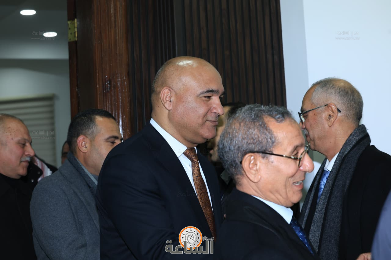 Madar Al-Saa Images 0.6109820462836529