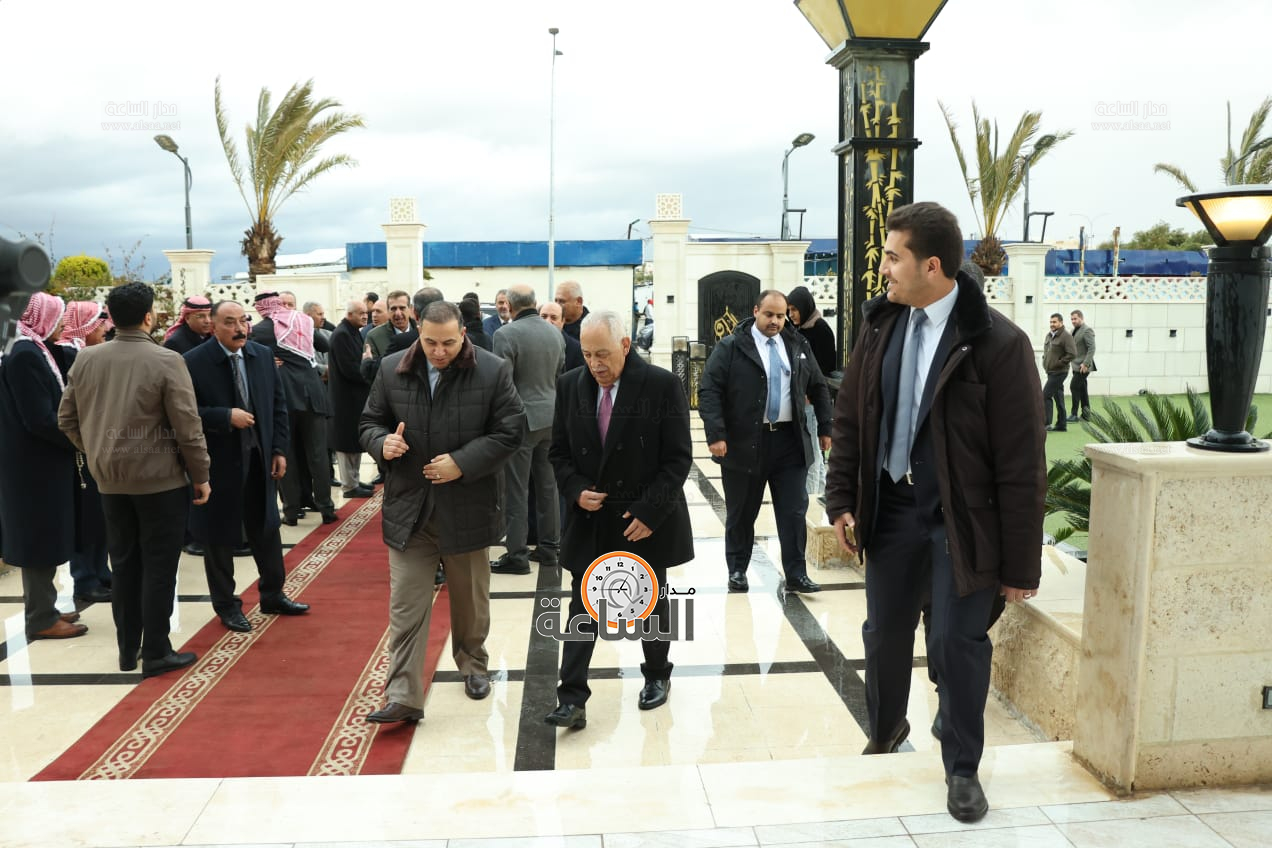 Madar Al-Saa Images 0.9230146150769774