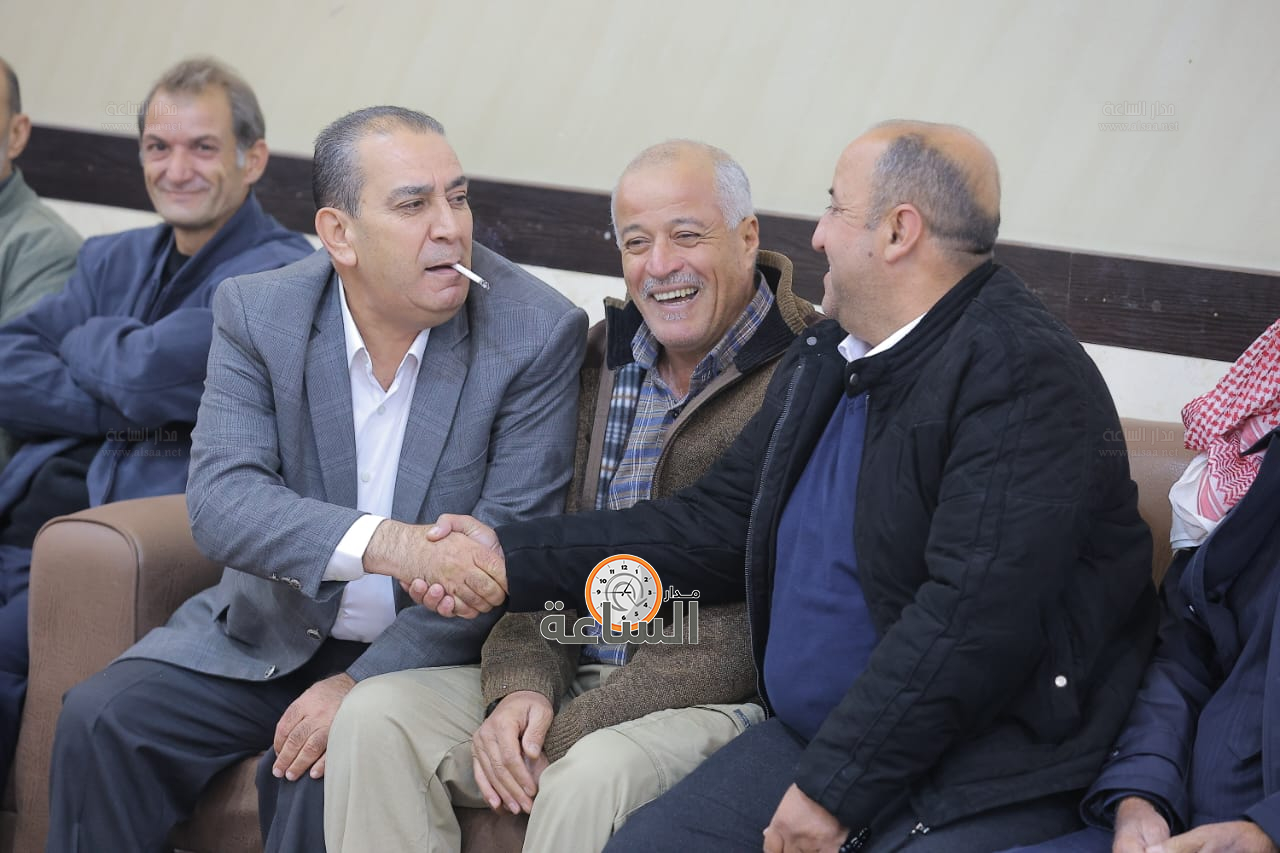 Madar Al-Saa Images 0.9922279690599156