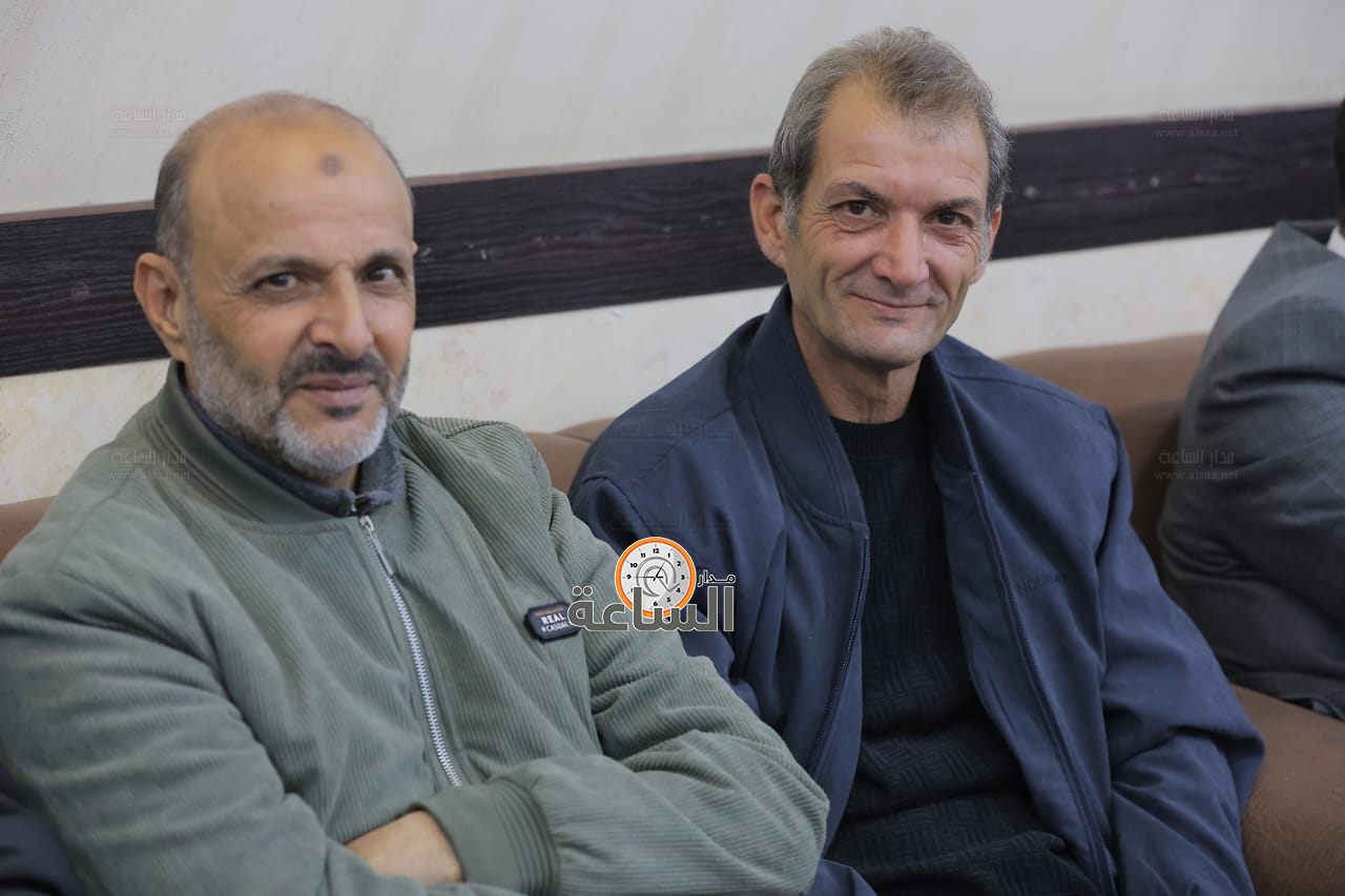 Madar Al-Saa Images 0.9145471504658097