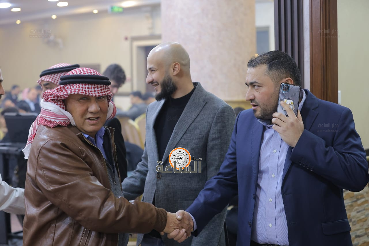 Madar Al-Saa Images 0.2853570965994122