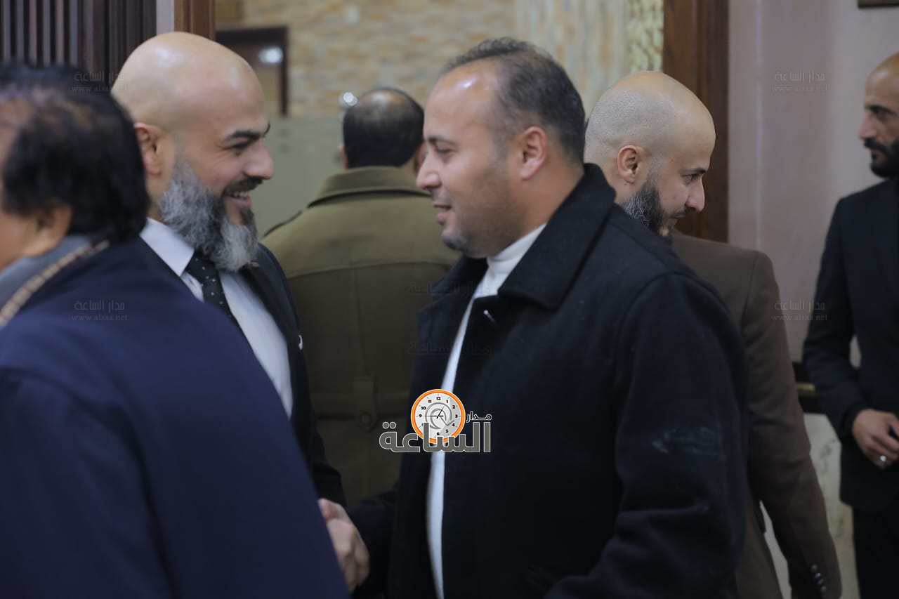 Madar Al-Saa Images 0.3327603281825289