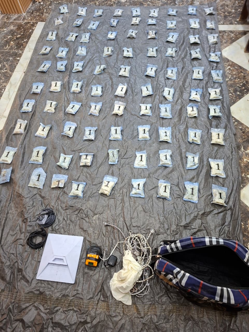 Madar Al-Saa Images 0.4625472687500267