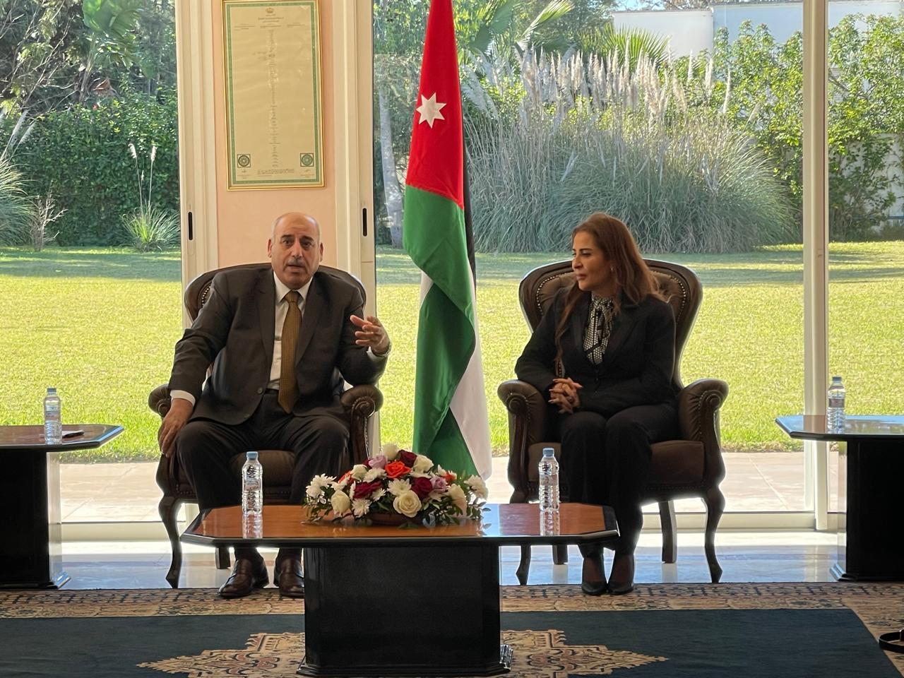 Madar Al-Saa Images 0.8812920687212009