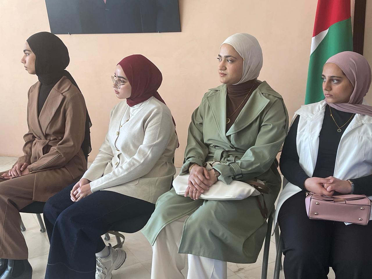 Madar Al-Saa Images 0.6385510354220032