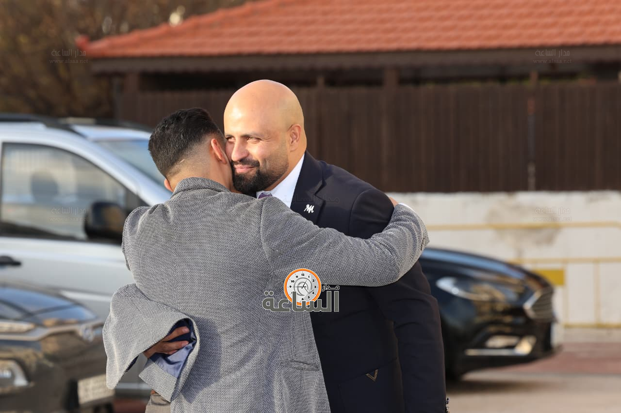 Madar Al-Saa Images 0.25217955972589