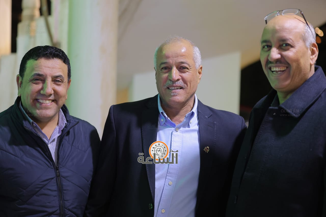 Madar Al-Saa Images 0.8752189571067386