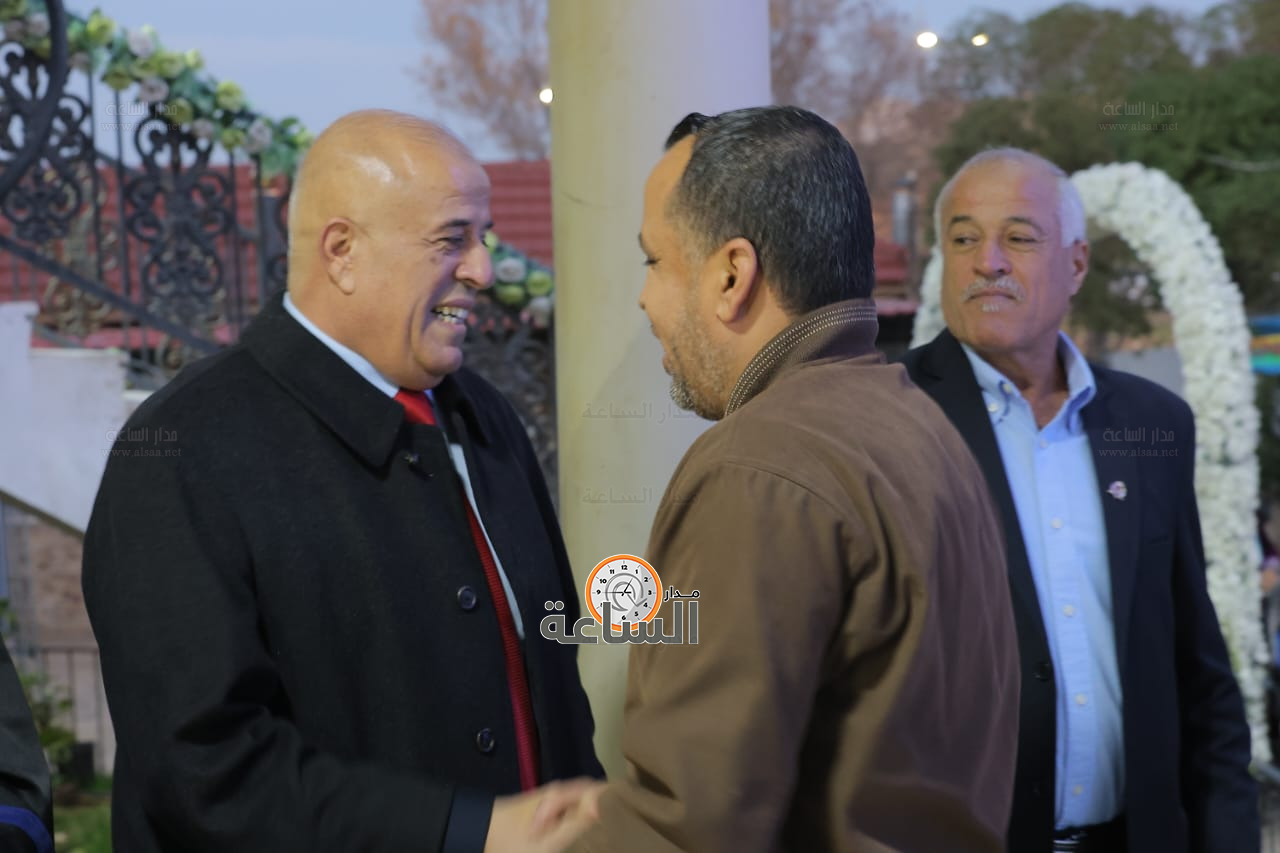 Madar Al-Saa Images 0.01758656820990523