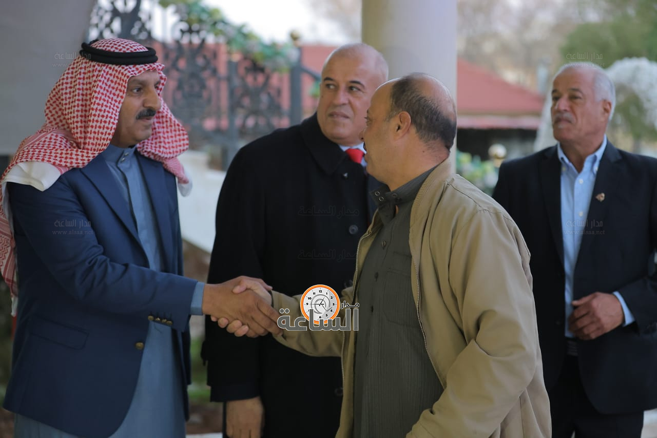 Madar Al-Saa Images 0.5080180395339845