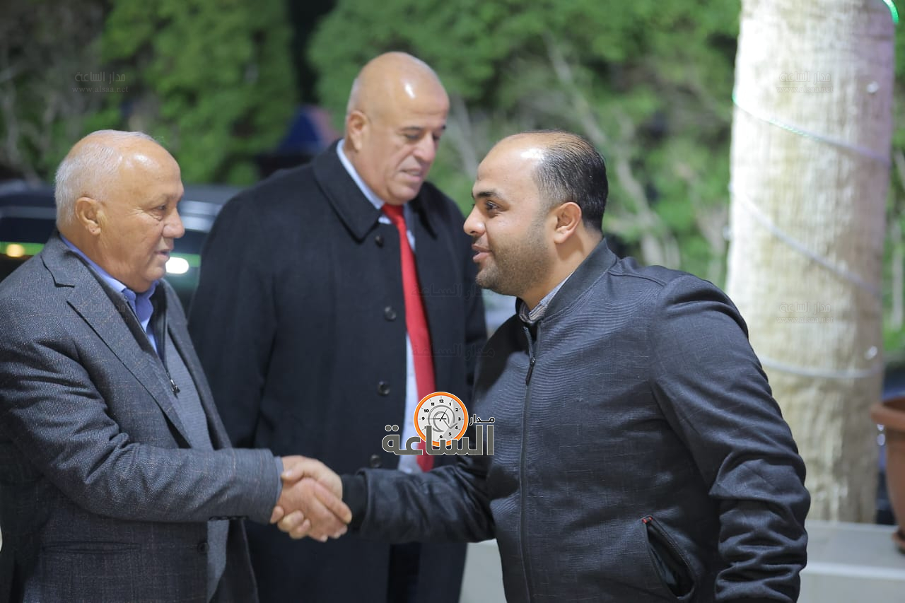 Madar Al-Saa Images 0.4849993703383273