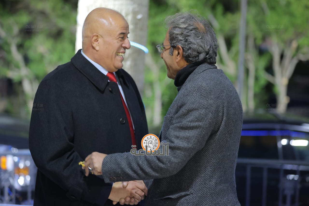 Madar Al-Saa Images 0.15543841307632167