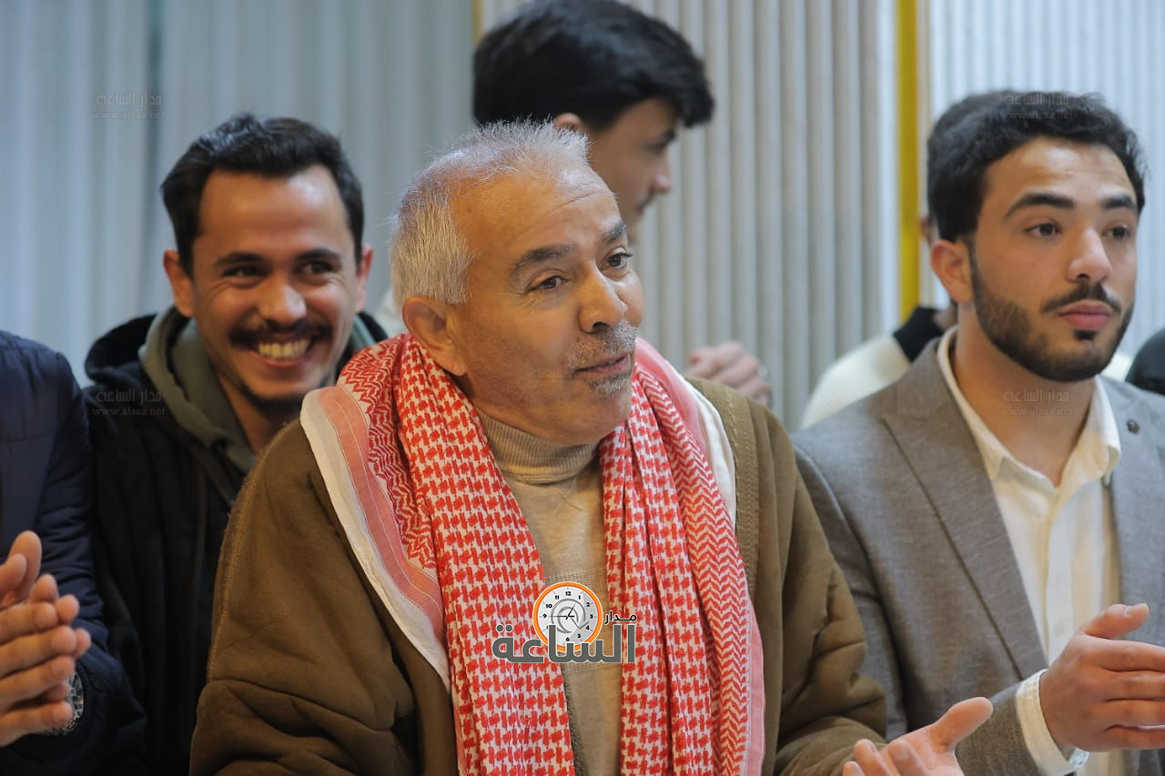 Madar Al-Saa Images 0.738080764916461