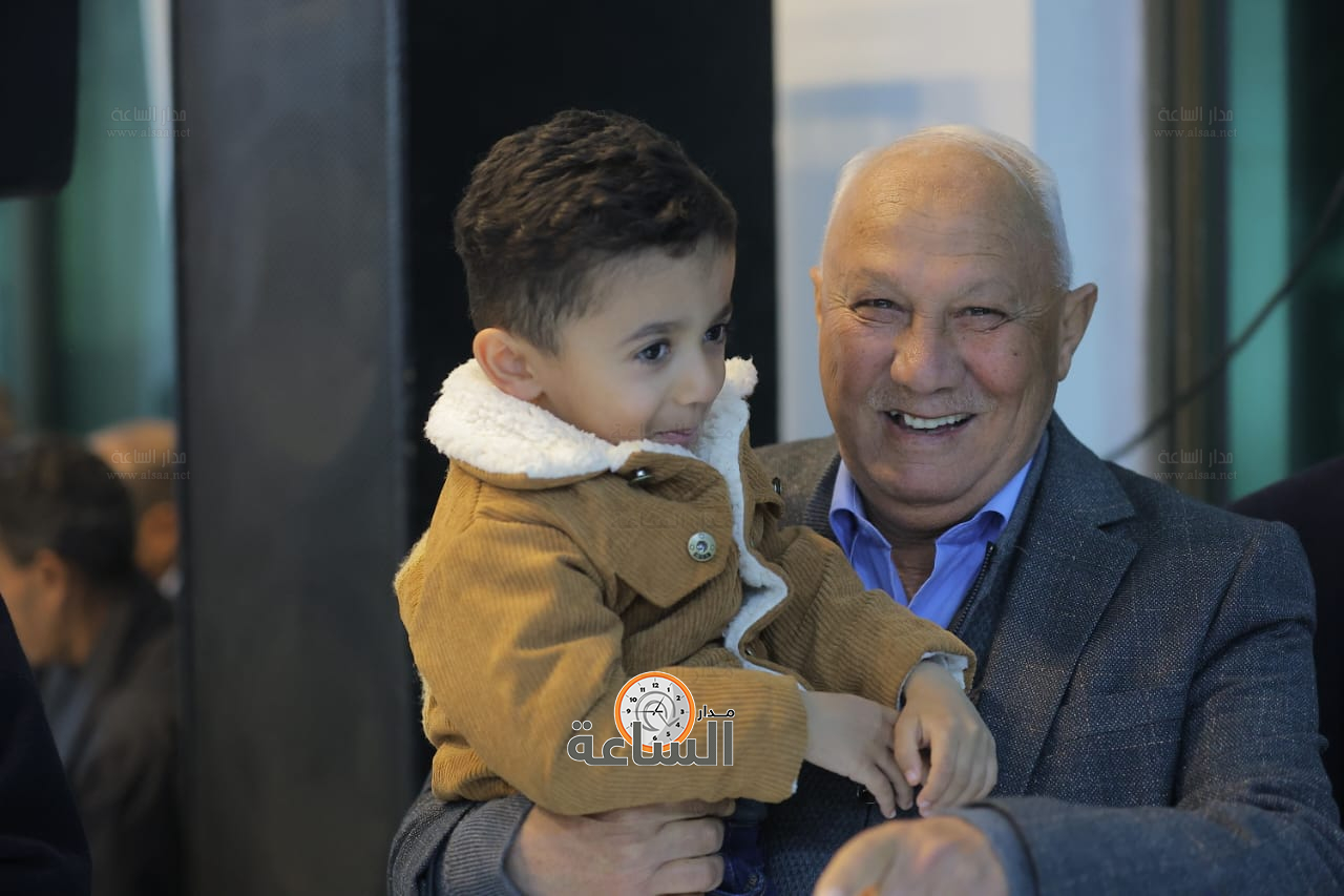 Madar Al-Saa Images 0.761419380299536