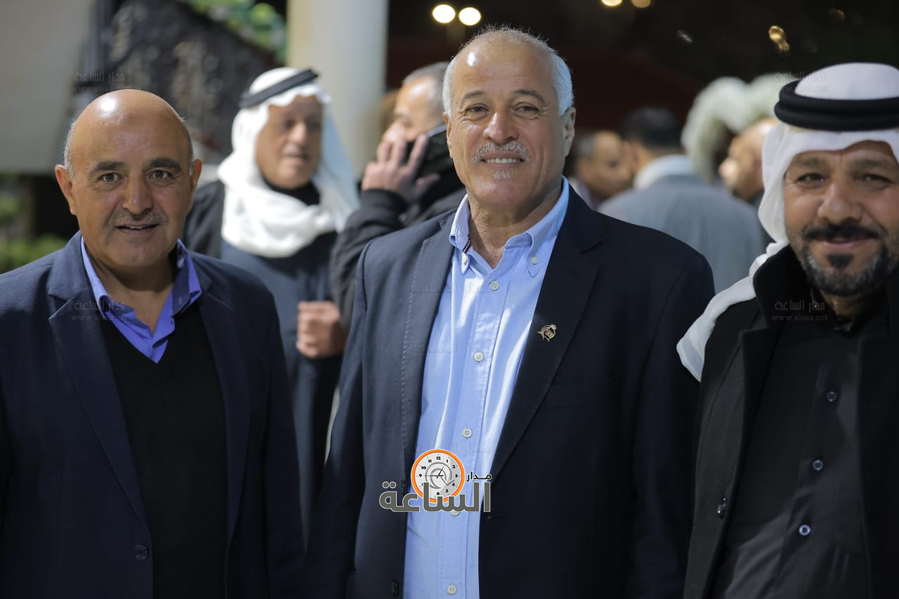 Madar Al-Saa Images 0.1911378342687824