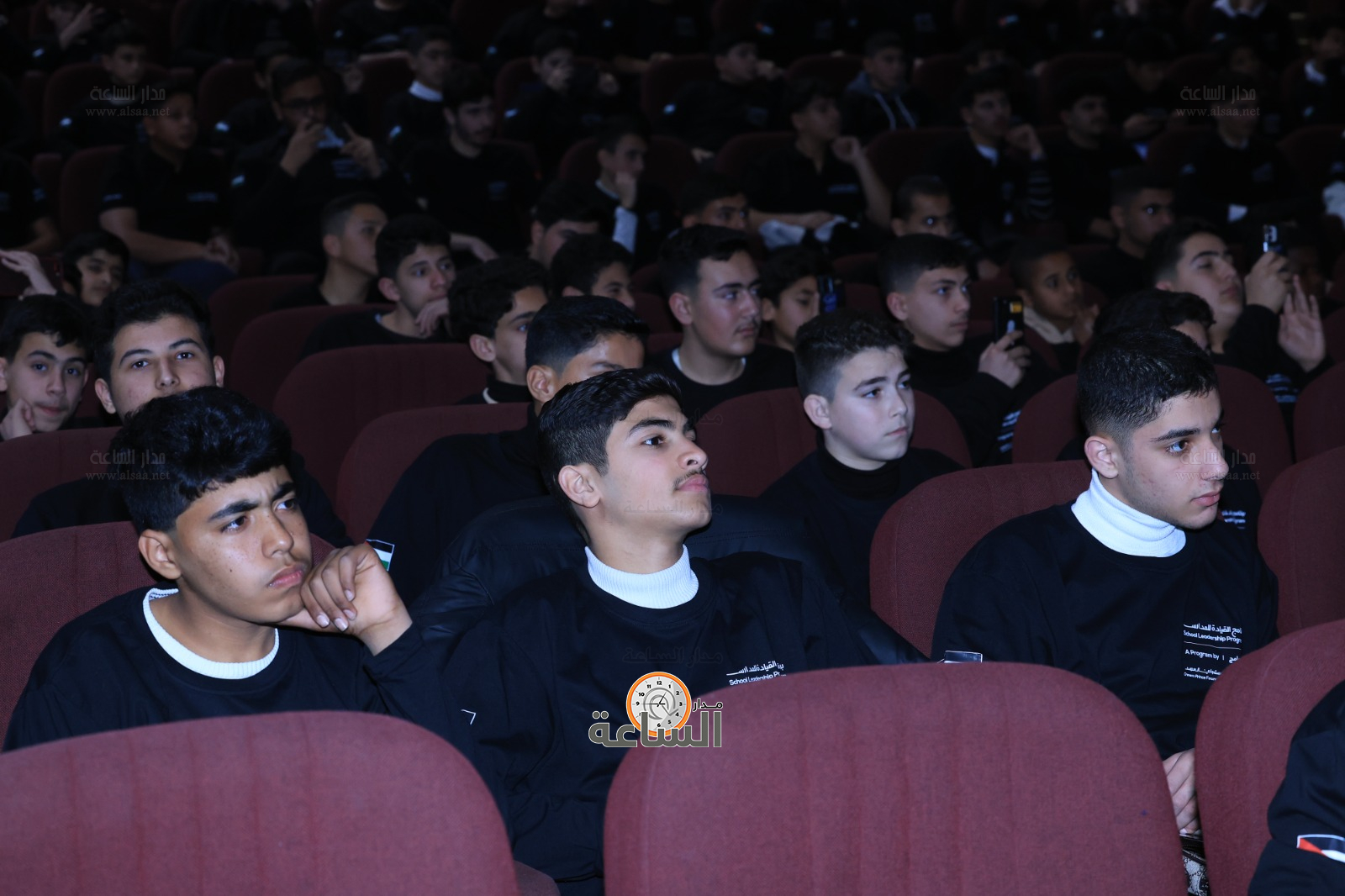 Madar Al-Saa Images 0.75452769884018