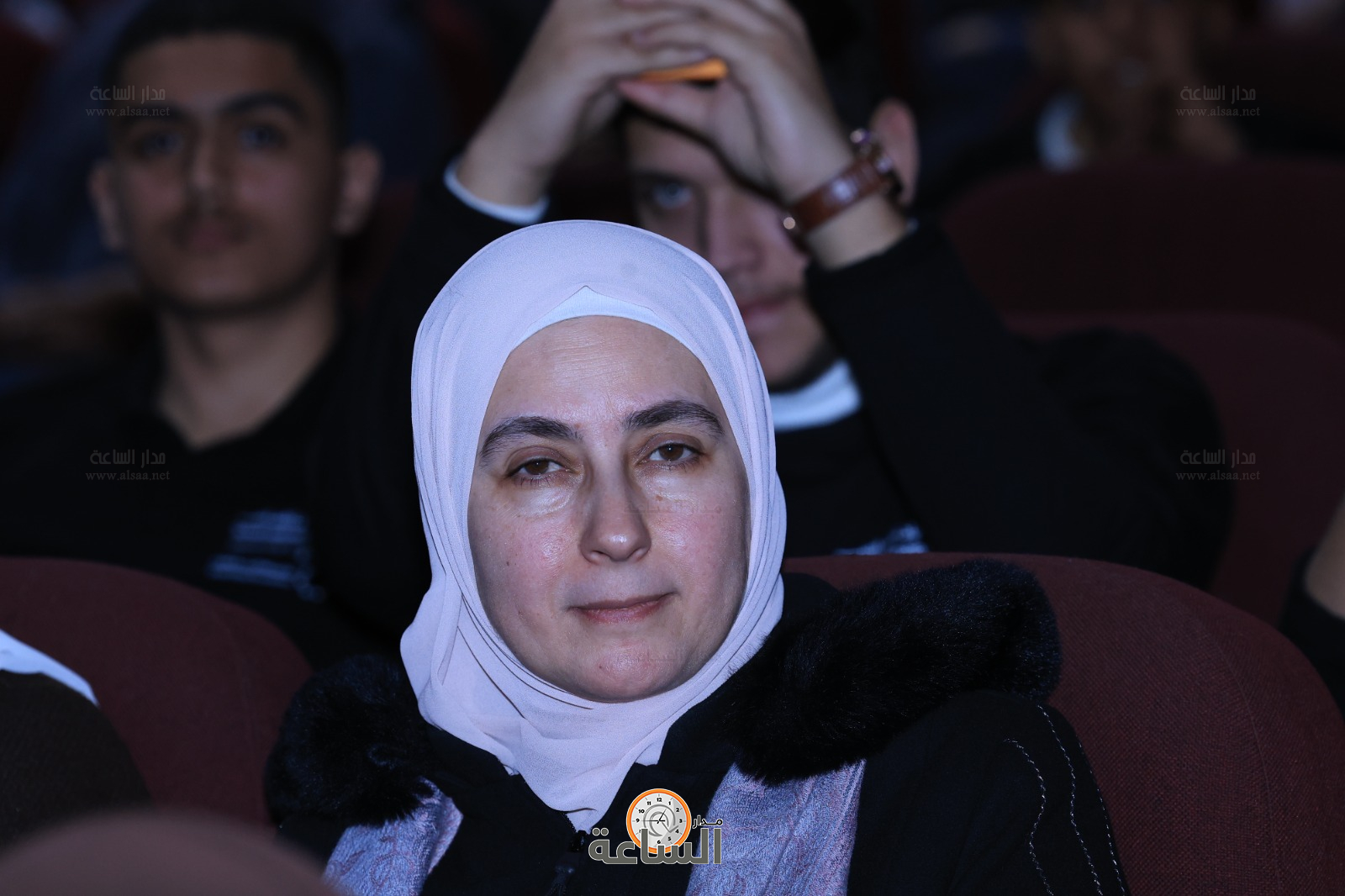 Madar Al-Saa Images 0.5578622610054105