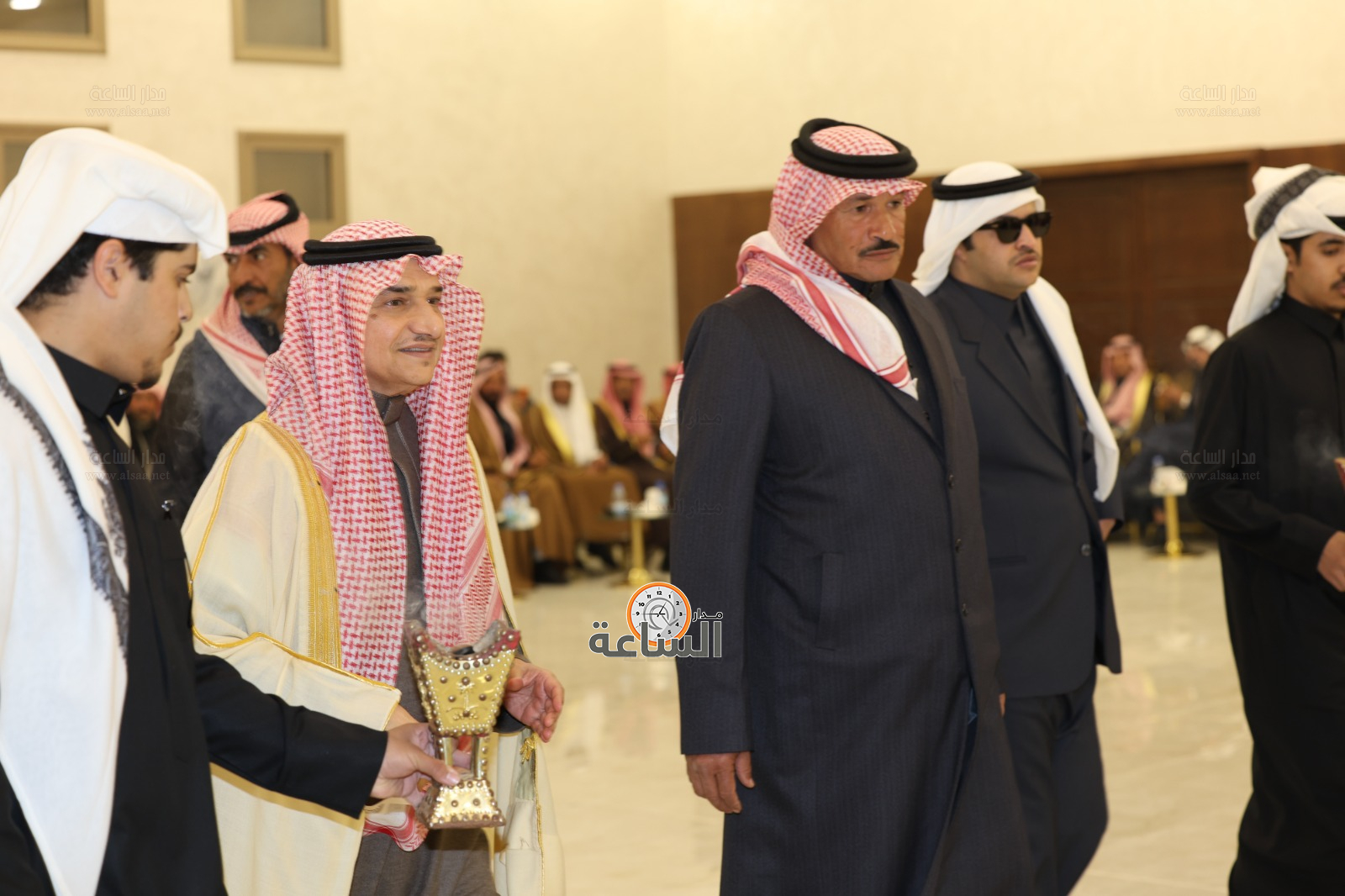 Madar Al-Saa Images 0.7252560796004245