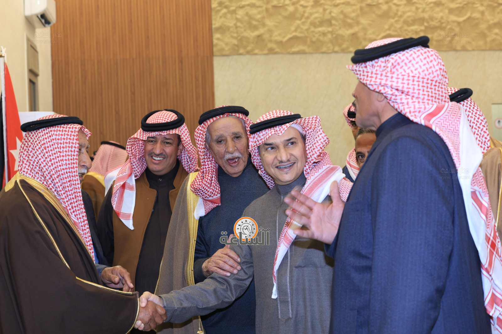 Madar Al-Saa Images 0.8704990365055042