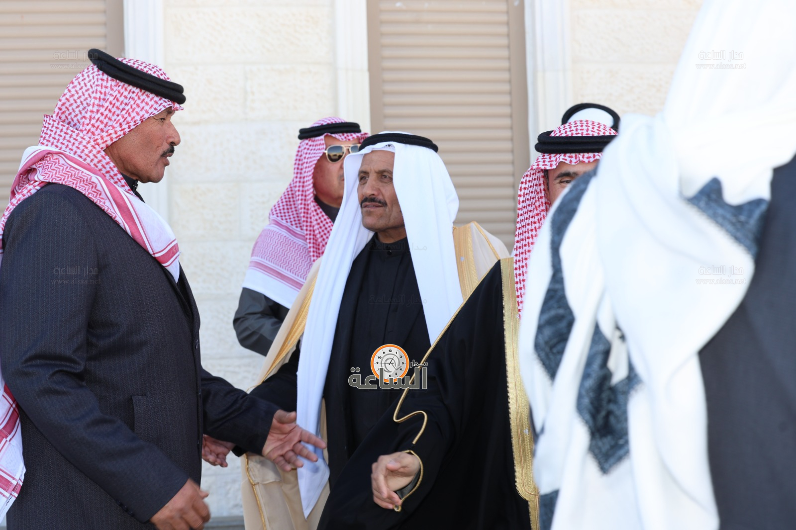 Madar Al-Saa Images 0.5857163420345632