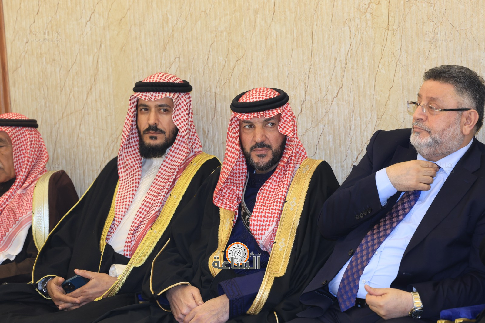 Madar Al-Saa Images 0.11843278429082482