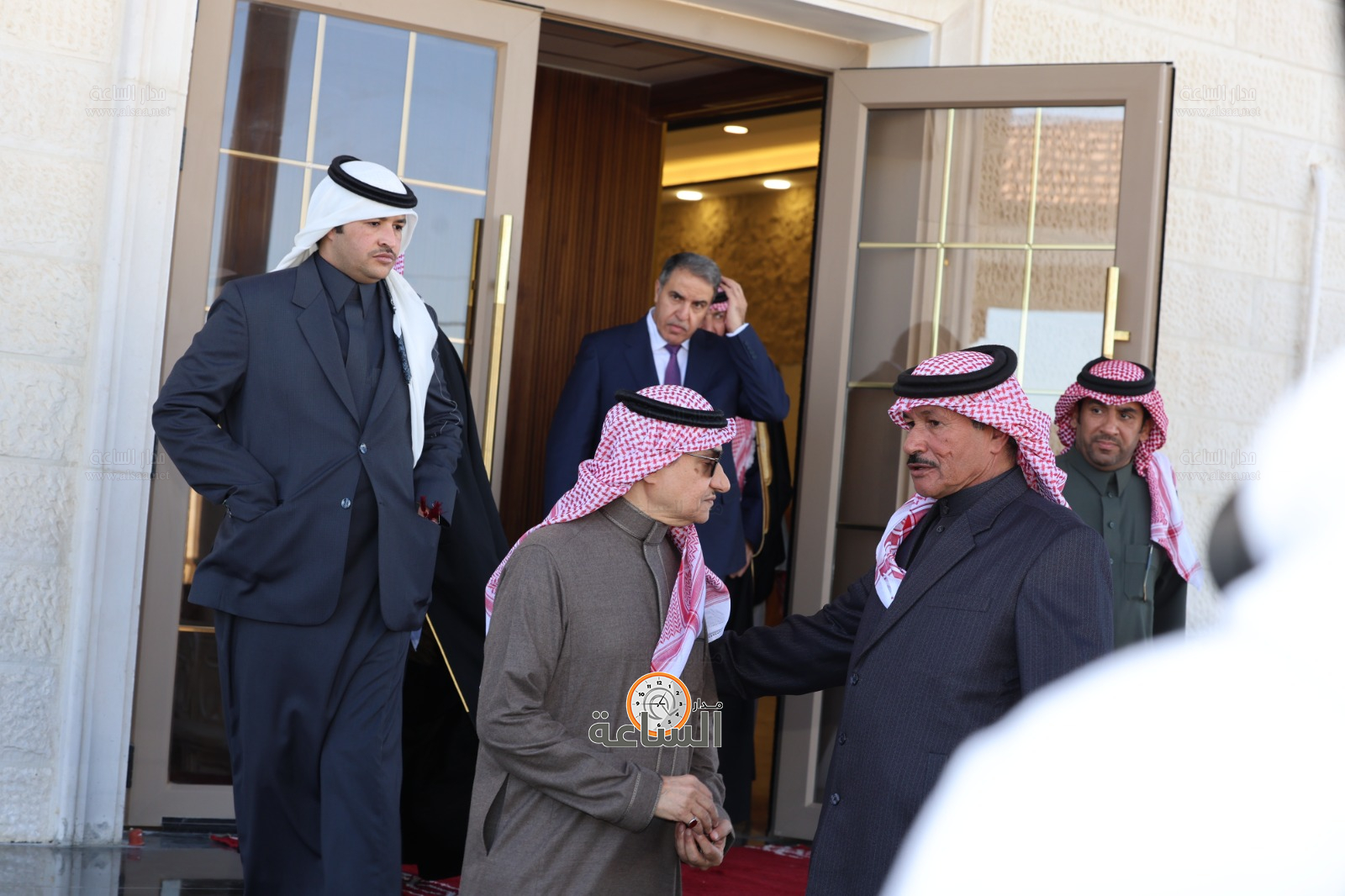 Madar Al-Saa Images 0.7158198476443489