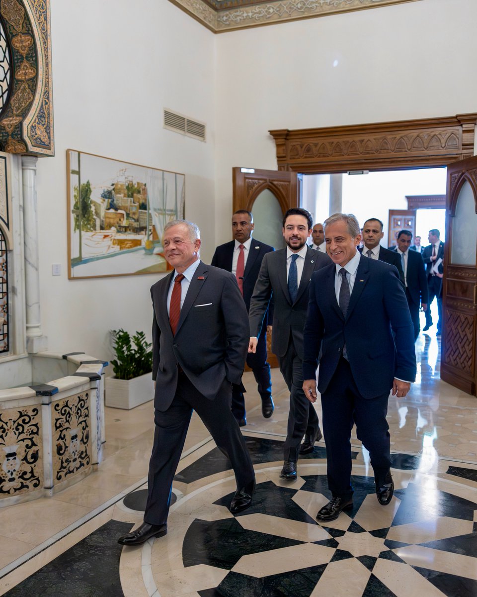 Madar Al-Saa Images 0.5156335276941884