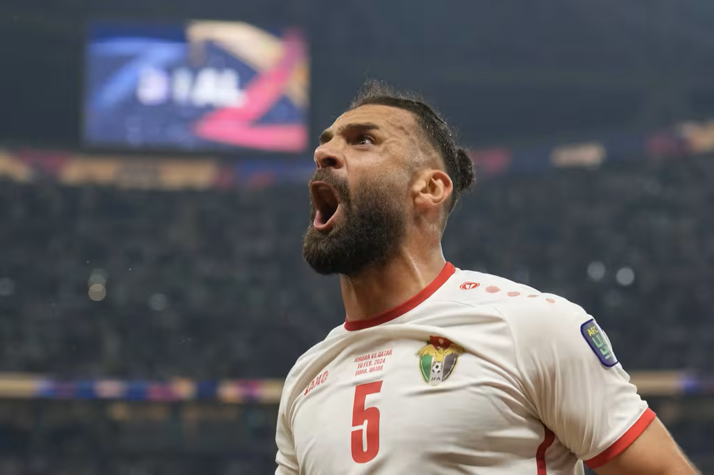 Madar Al-Saa Images 0.11196637758284222