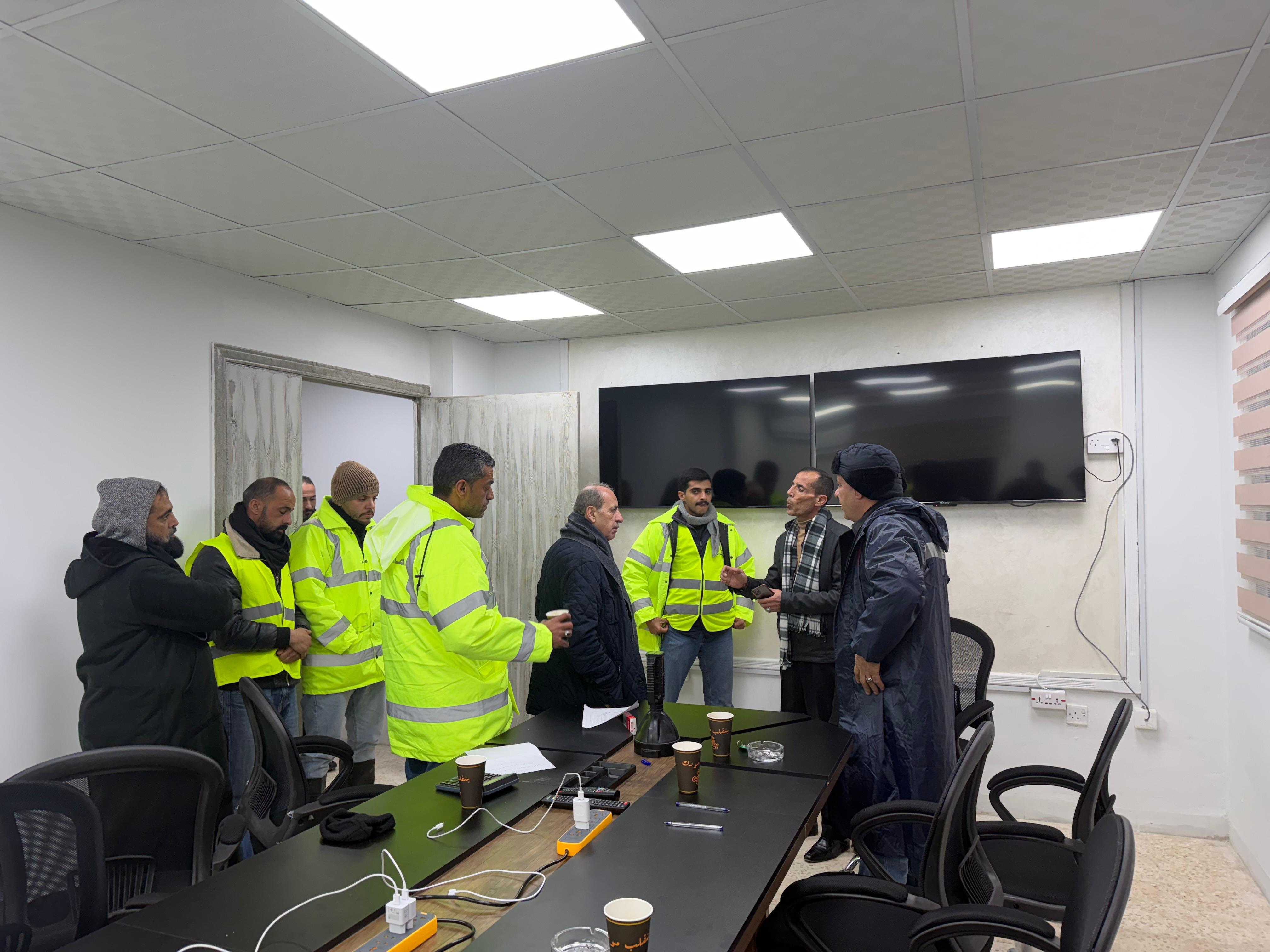 Madar Al-Saa Images 0.47200794091462106