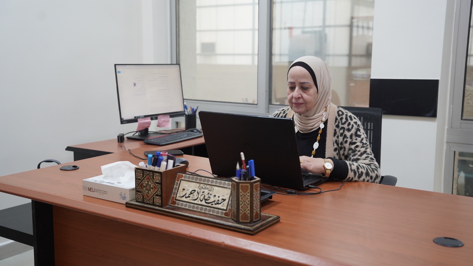 Madar Al-Saa Images 0.41866518645698725