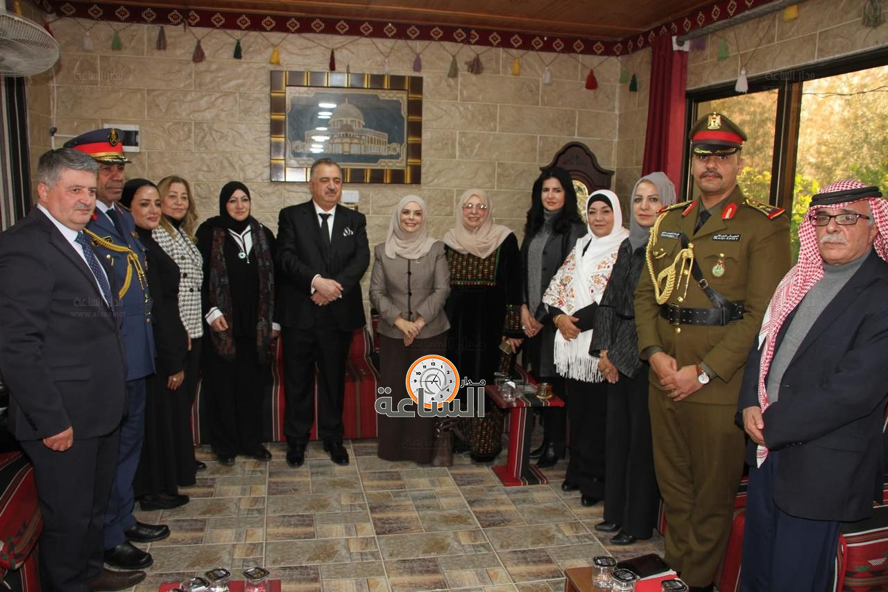 Madar Al-Saa Images 0.15692132636381095