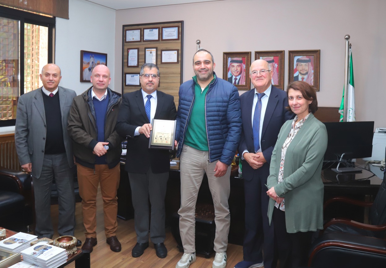 Madar Al-Saa Images 0.5463268199480935