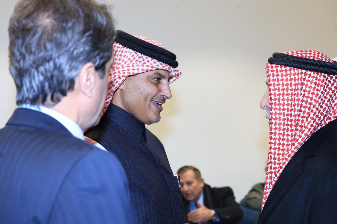 Madar Al-Saa Images 0.3641304571089917