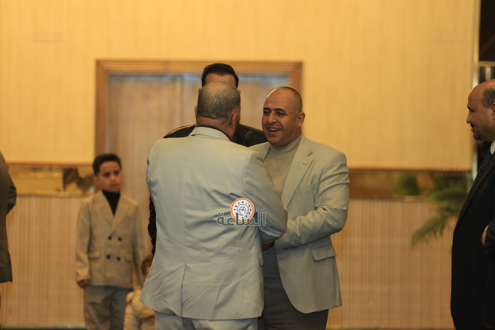 Madar Al-Saa Images 0.855643965304181