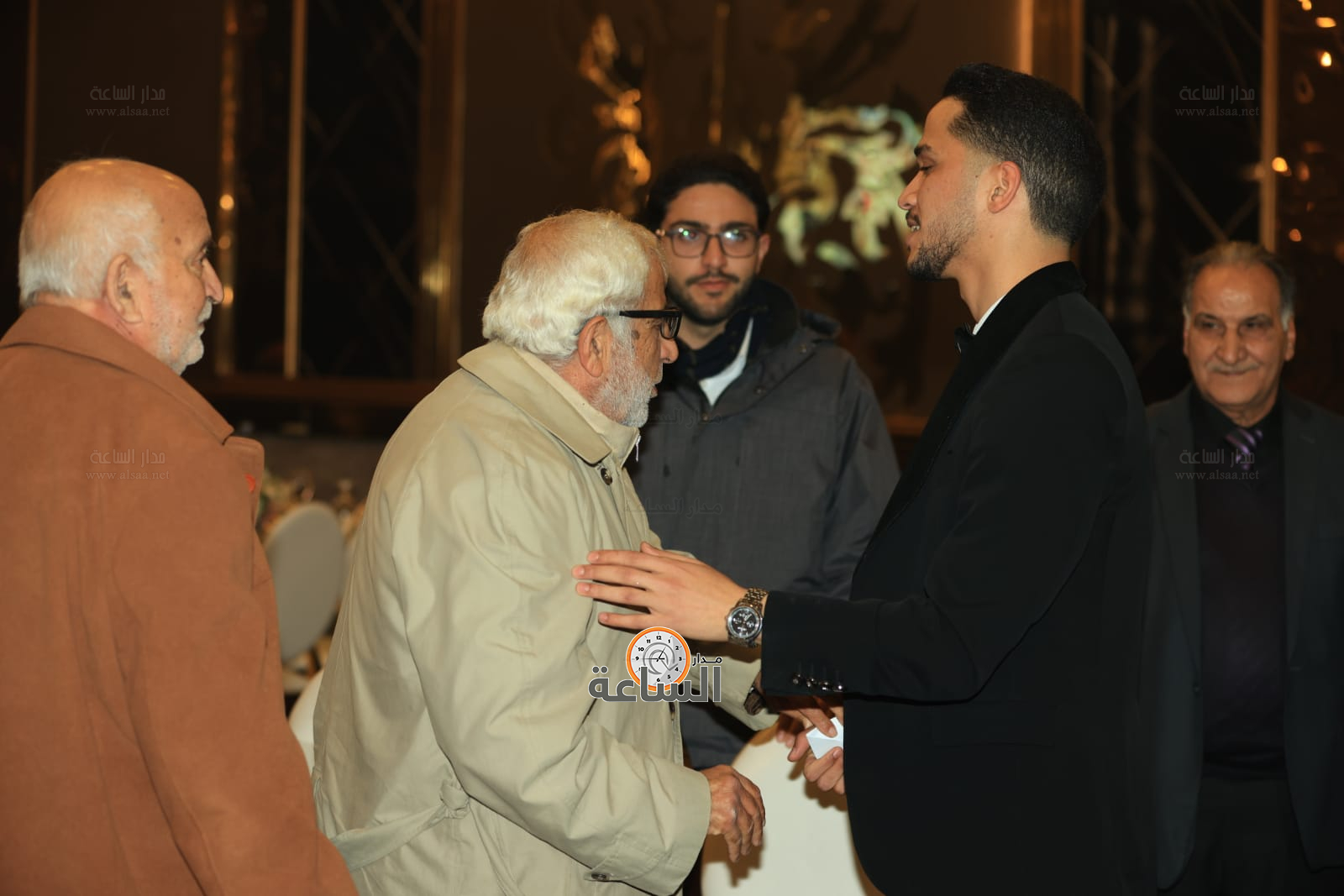 Madar Al-Saa Images 0.7060780995499306