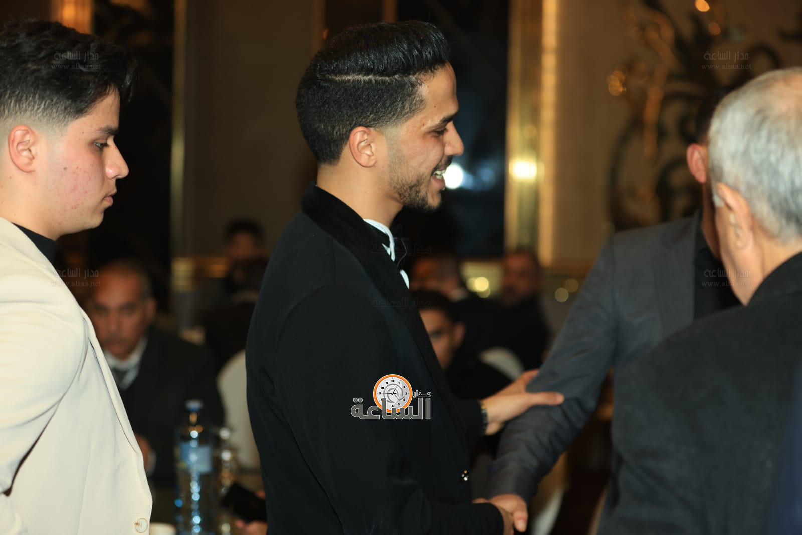 Madar Al-Saa Images 0.5583062422821521