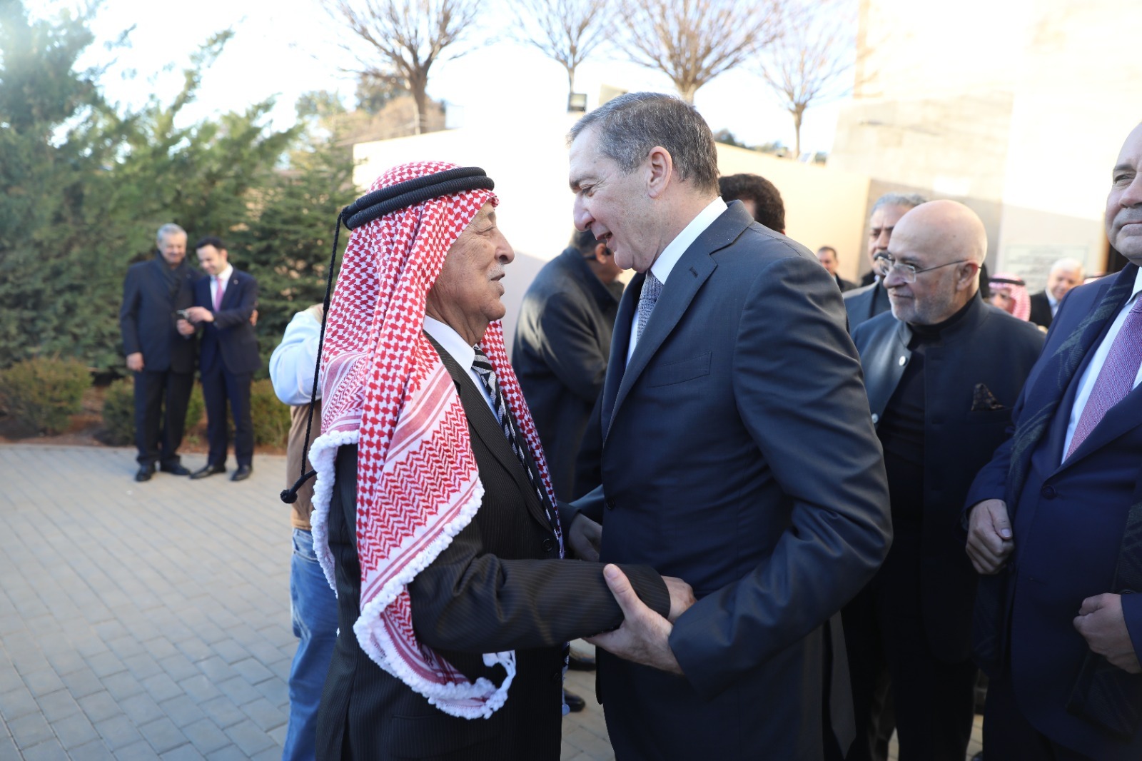 Madar Al-Saa Images 0.6262590897819721