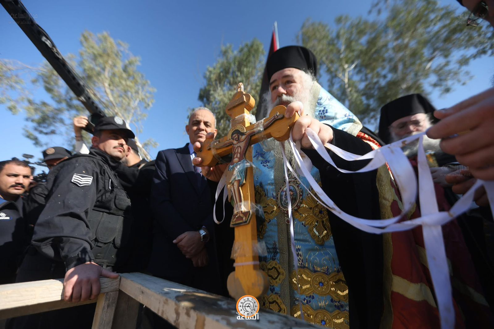 Madar Al-Saa Images 0.9372433844336858