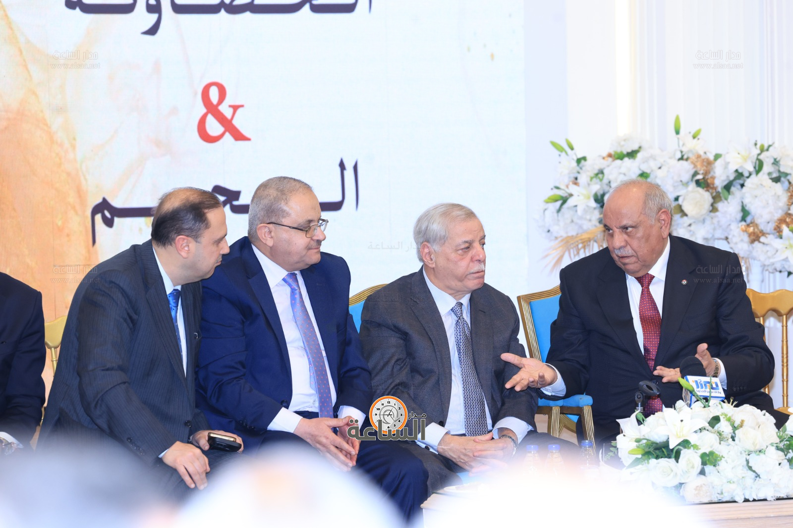 Madar Al-Saa Images 0.4116593179077275