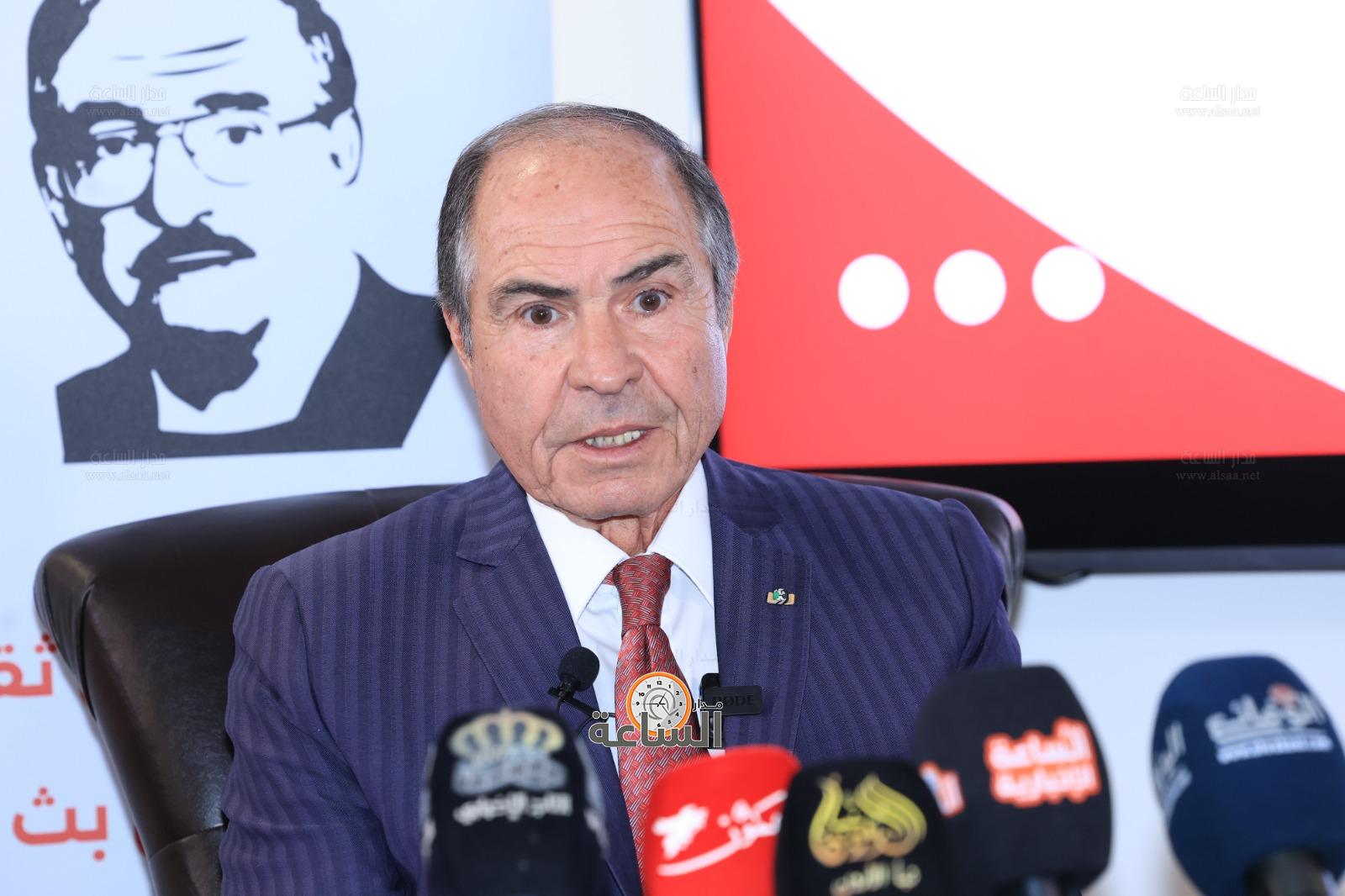 Madar Al-Saa Images 0.9678620756211846