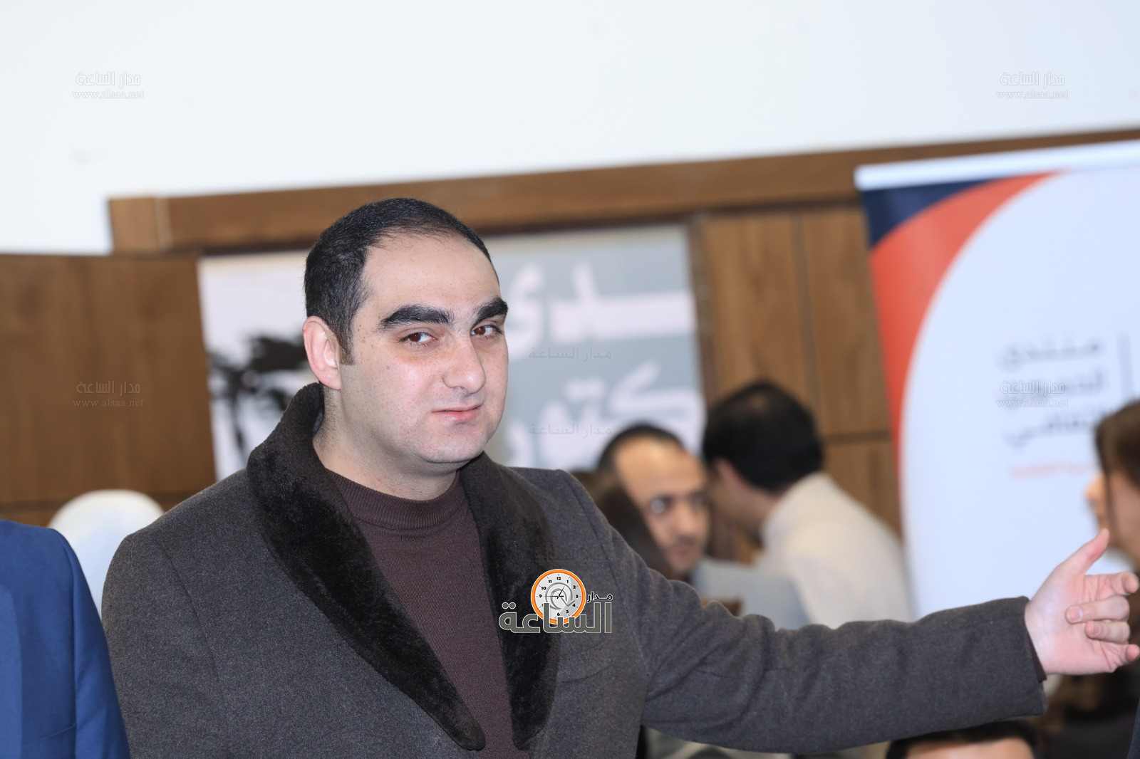 Madar Al-Saa Images 0.9302322435641145