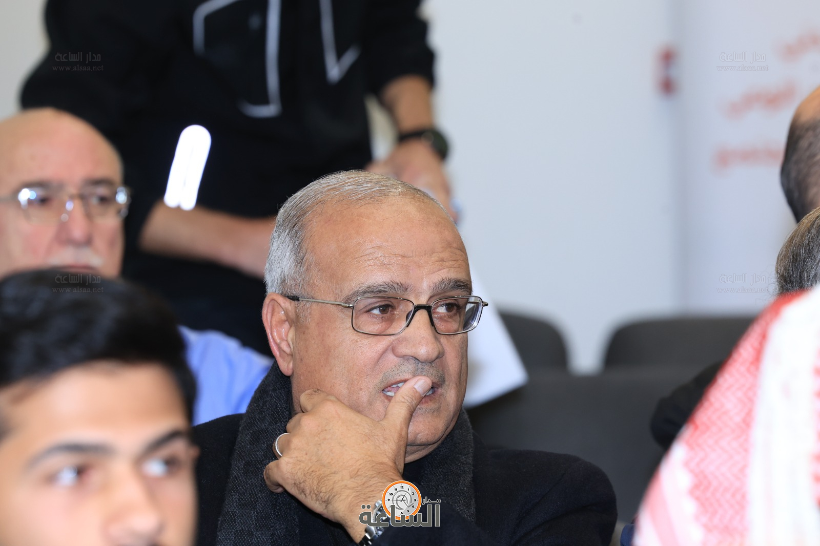 Madar Al-Saa Images 0.42511227576904276