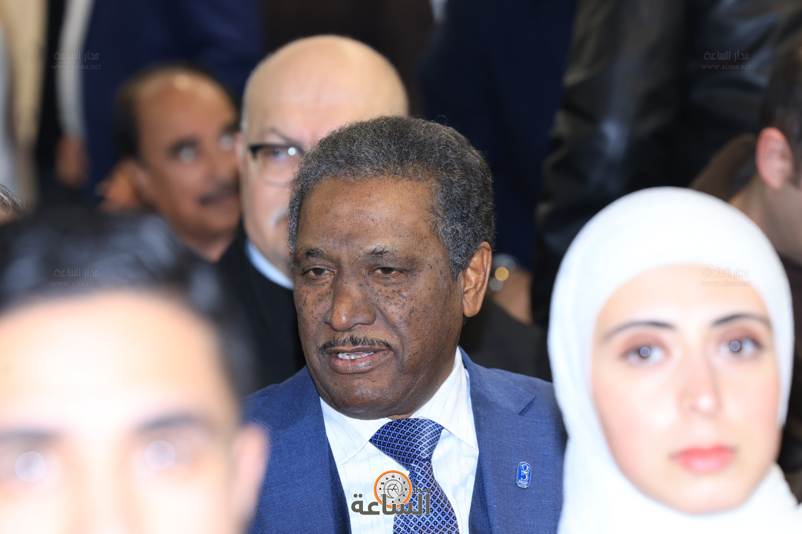 Madar Al-Saa Images 0.43630172295275416