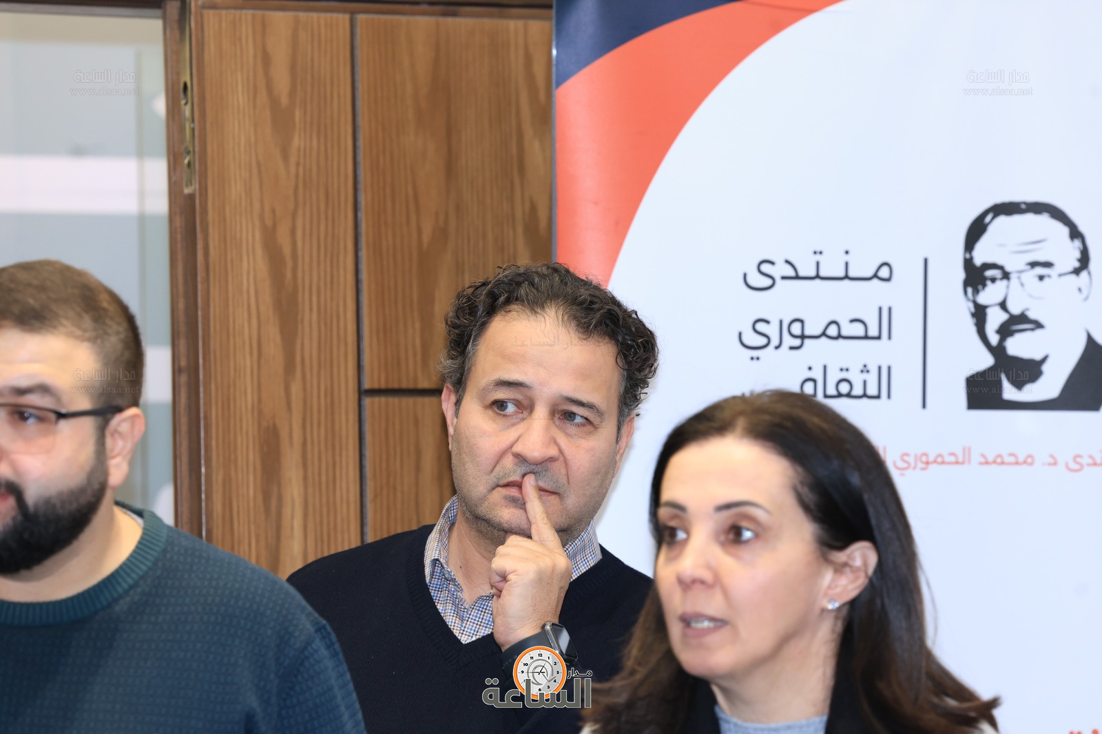 Madar Al-Saa Images 0.8431401418439909