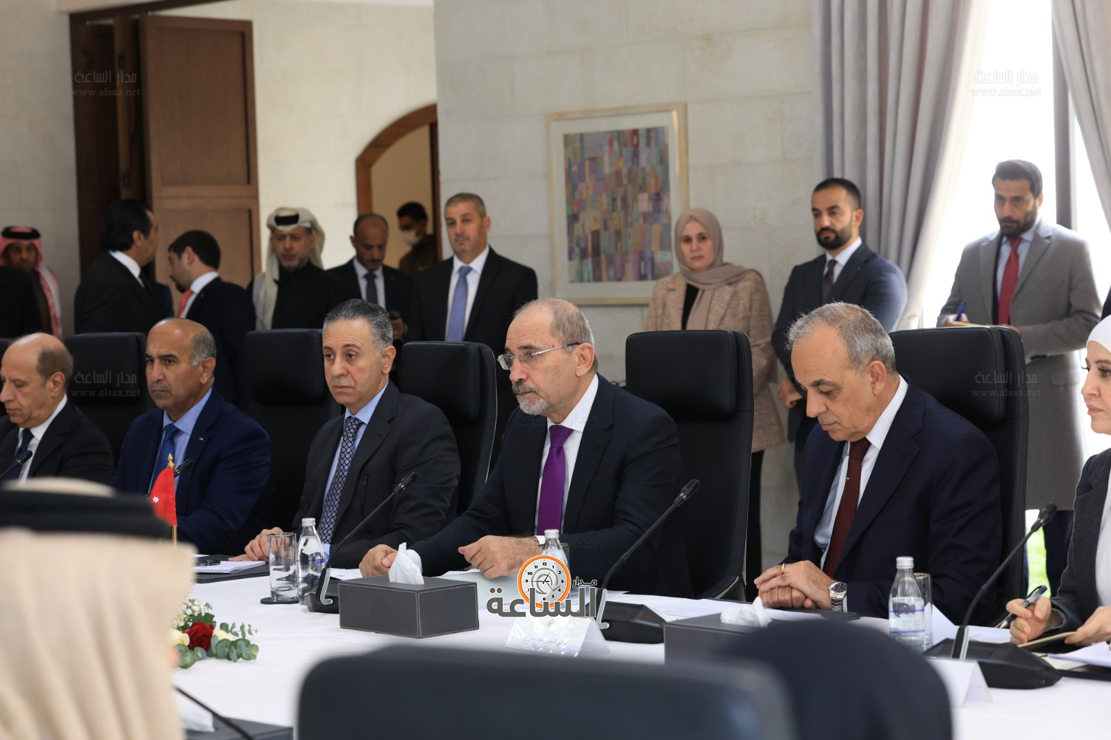 Madar Al-Saa Images 0.07097338773851647