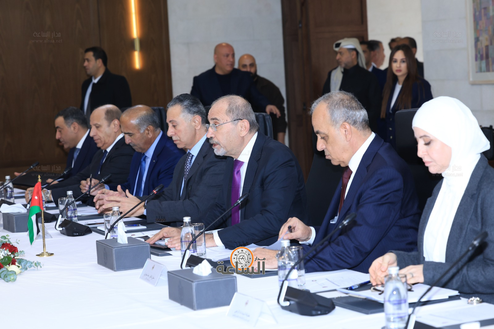 Madar Al-Saa Images 0.18539941557503903