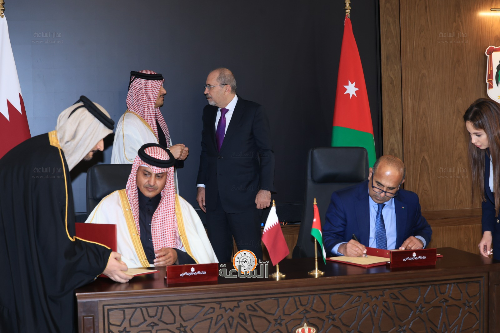 Madar Al-Saa Images 0.428283604152486