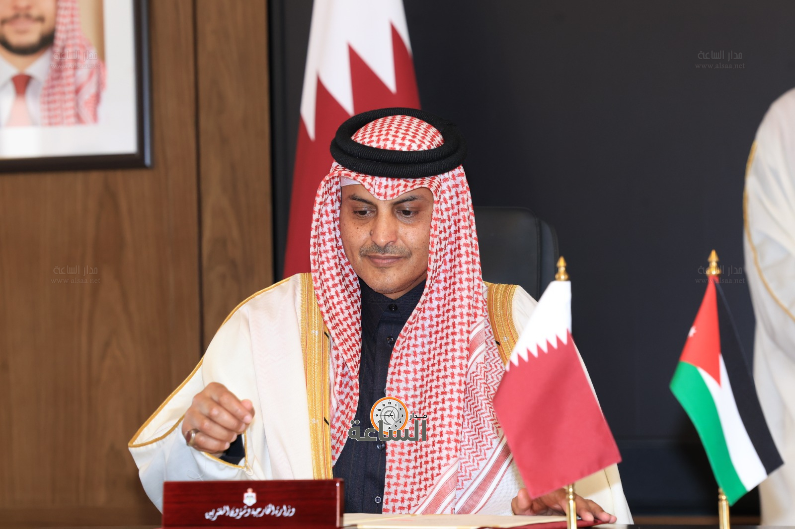 Madar Al-Saa Images 0.7678113374687685