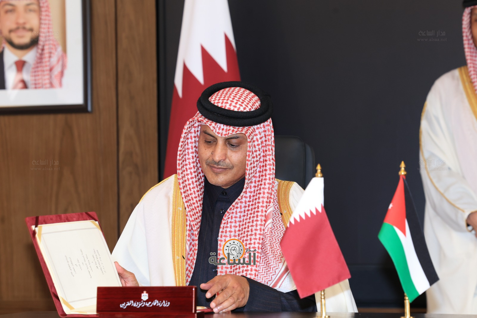 Madar Al-Saa Images 0.9207195439265681