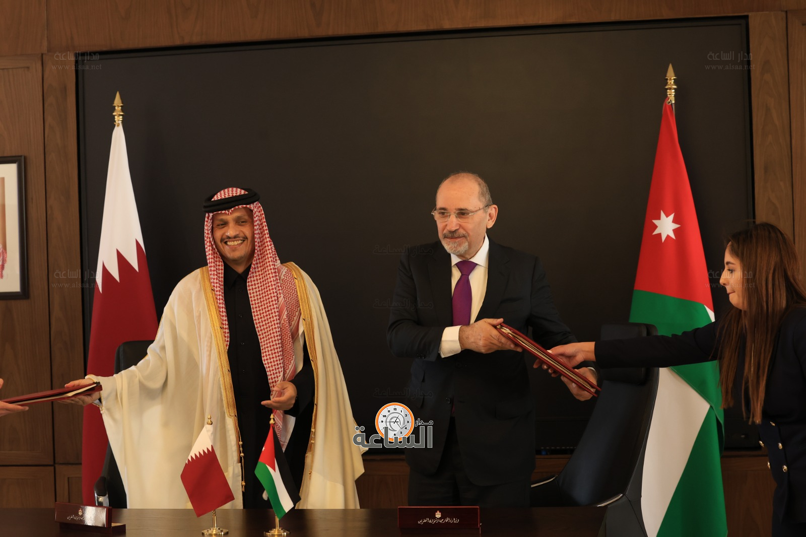 Madar Al-Saa Images 0.7519499941983536