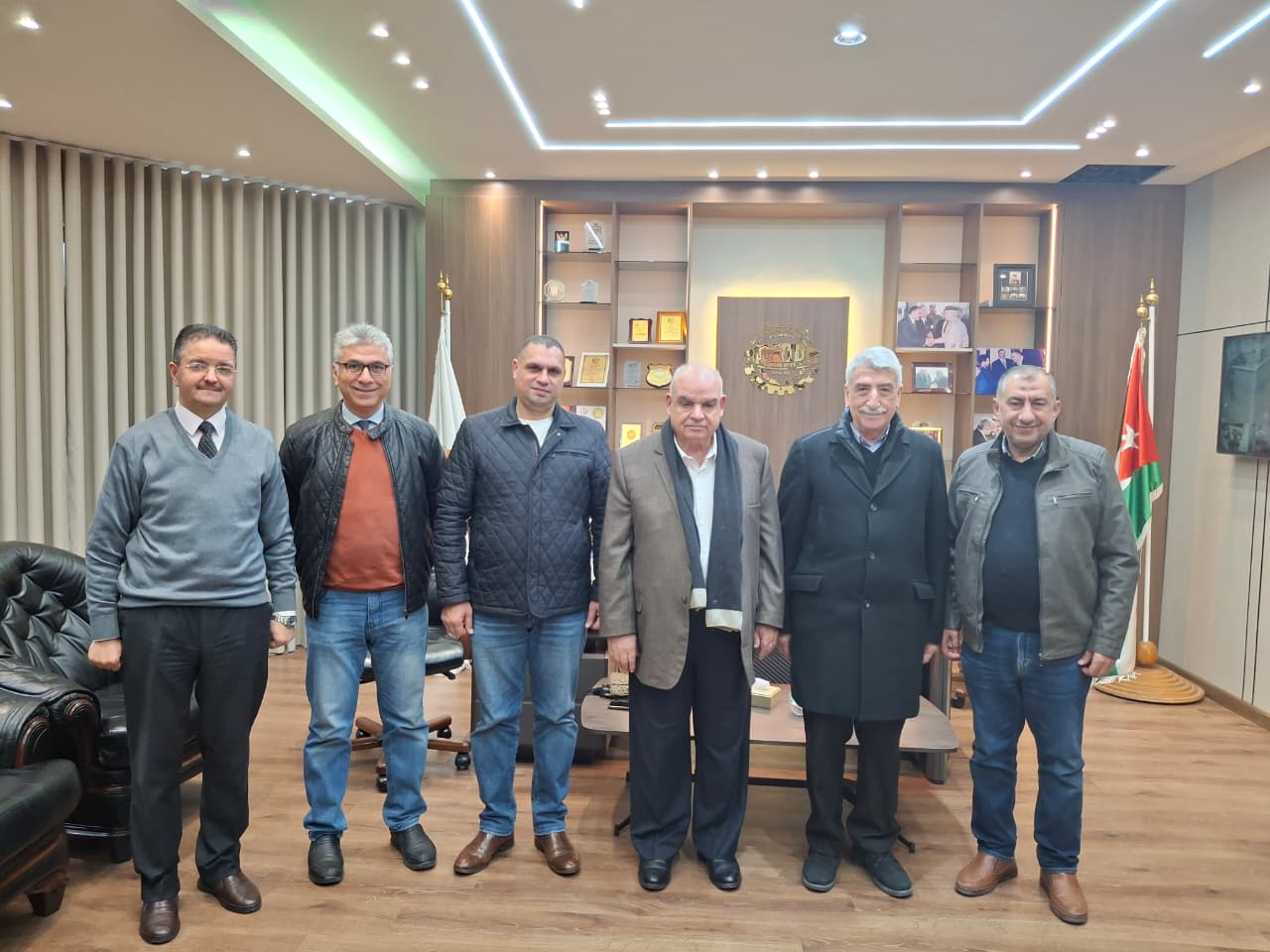 Madar Al-Saa Images 0.7109541357620613